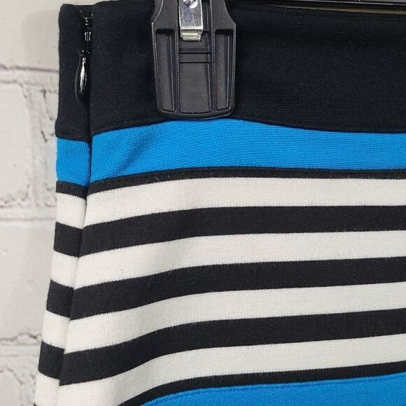 Express Black Striped Stretch Bodycon Mini Skirt Side Zip Pencil Short Fitted - Picture 2 of 7